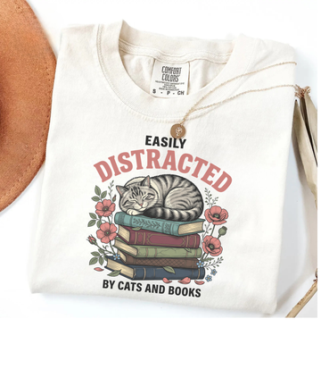 Easily Distracted By Books And Cats - BookCatEZ06 - Comfort Colors T-Shirt